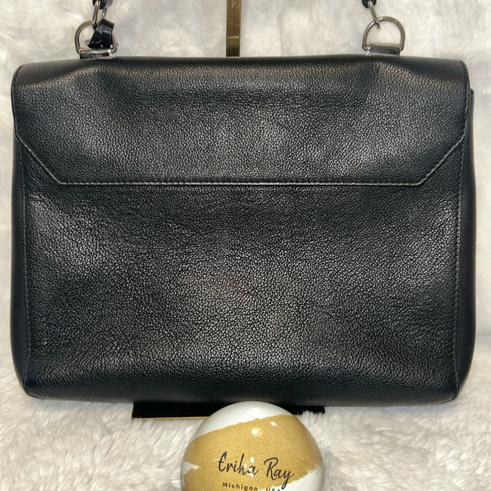 Louis Vuitton Black‎ Calfskin LockMe